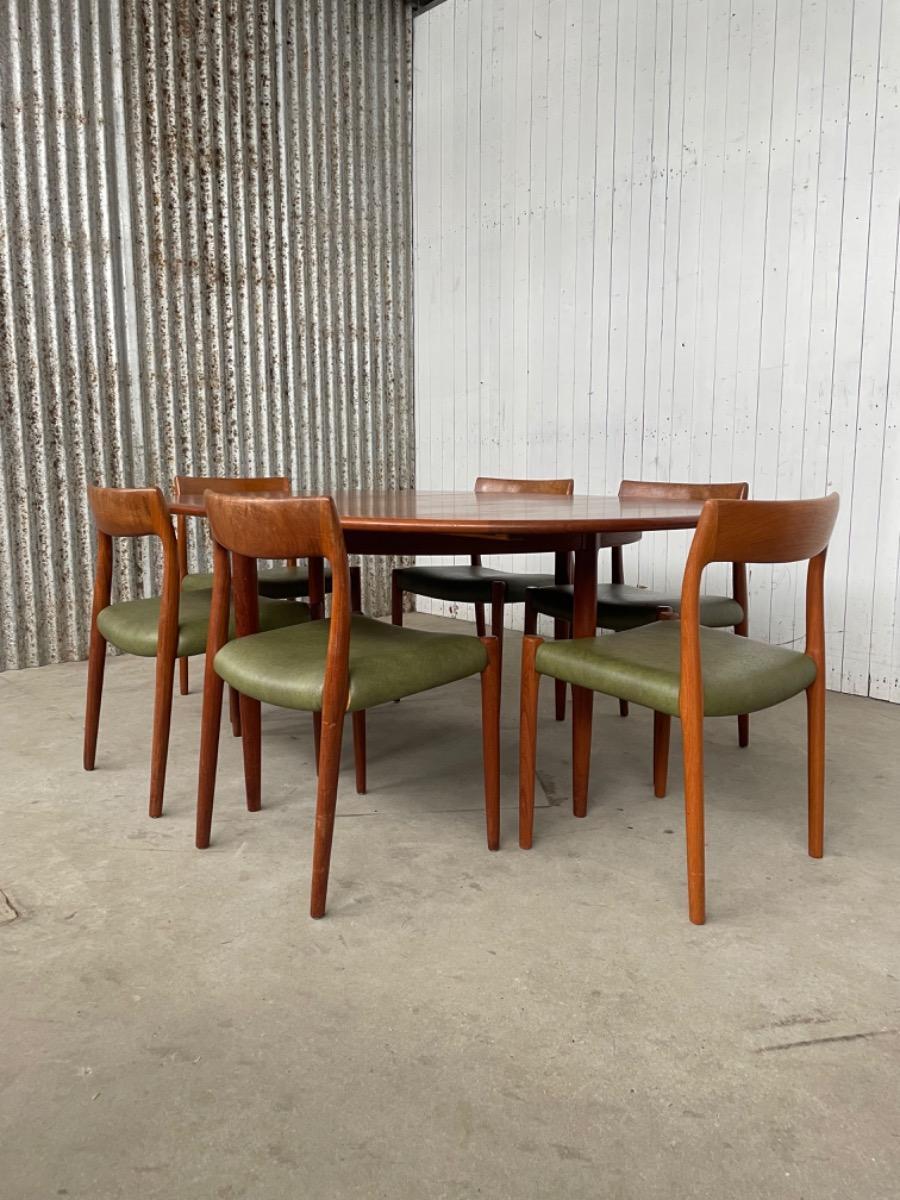 1 Dining Set Vintage by Niels O Moller, JL Moller Fabriek