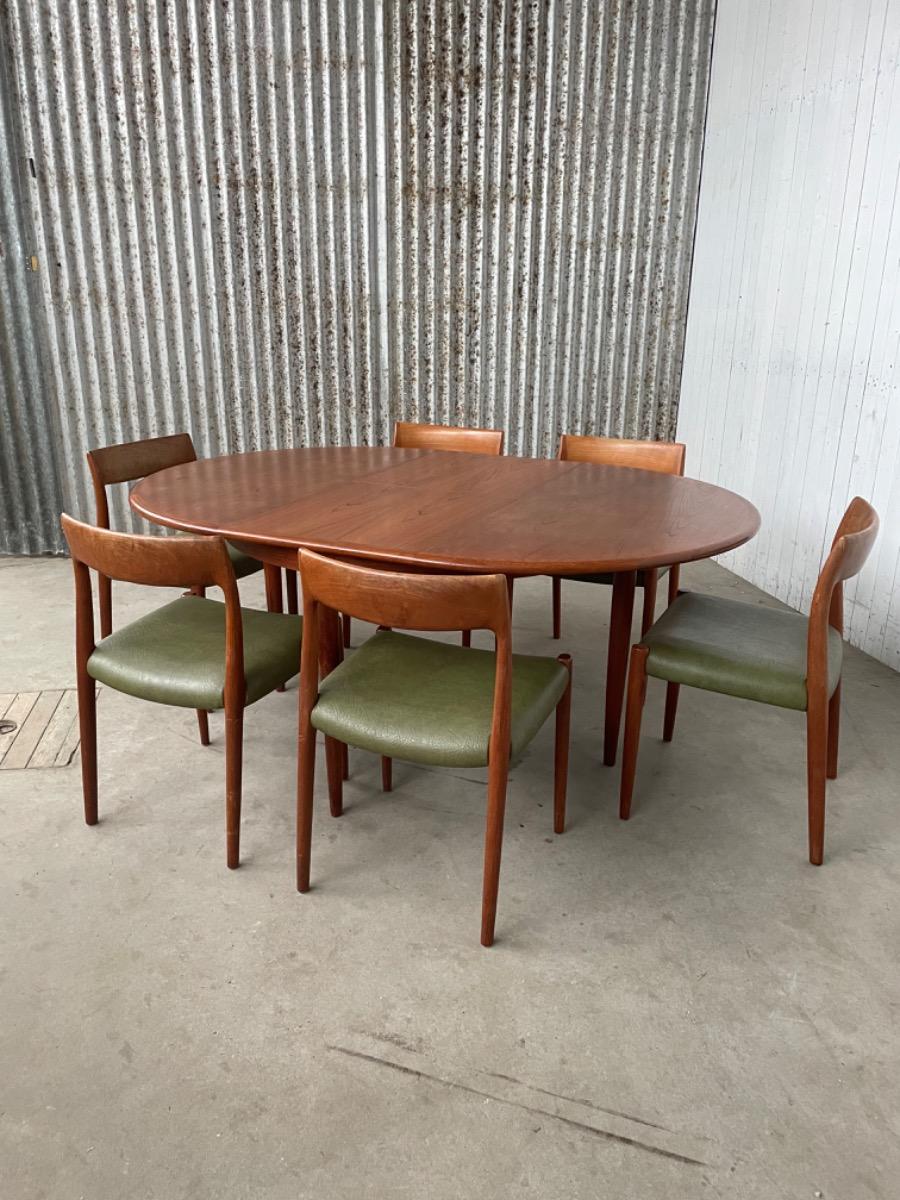 1 Dining Set Vintage by Niels O Moller, JL Moller Fabriek