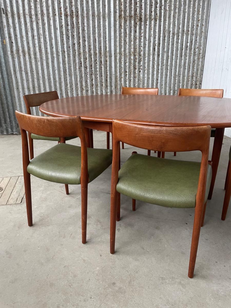 1 Dining Set Vintage by Niels O Moller, JL Moller Fabriek