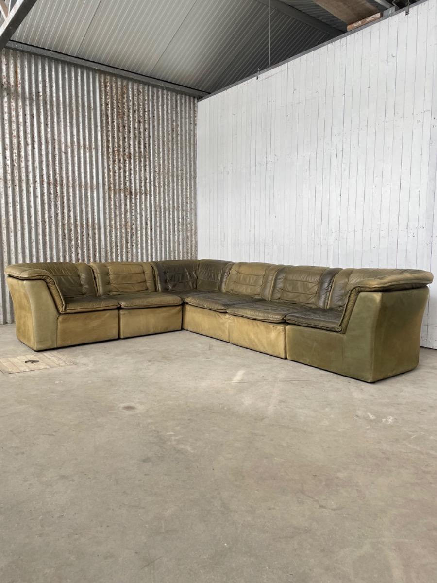 Vintage modulair corner sofa 1970 olive green leather Sofas Items by category European ANTIQUES DECORATIVE