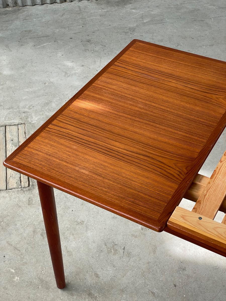 Teak Extendable Dining Table from Sigh & Søns Møbelfabrik, 1960s