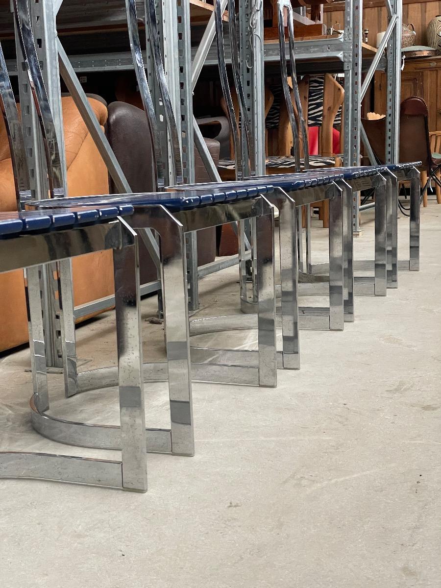 5 Chairs Postmodern by Allmilmö