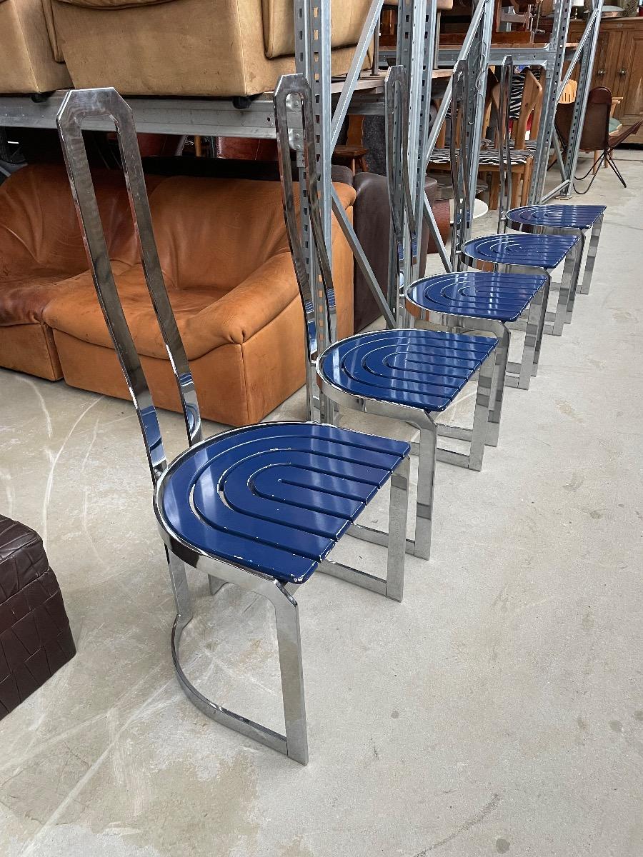 5 Chairs Postmodern by Allmilmö