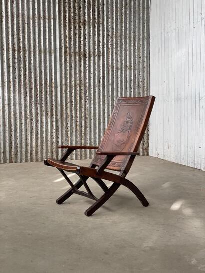 1 Folding Chair Vintage, by Angel Pazmino in Wood and leather