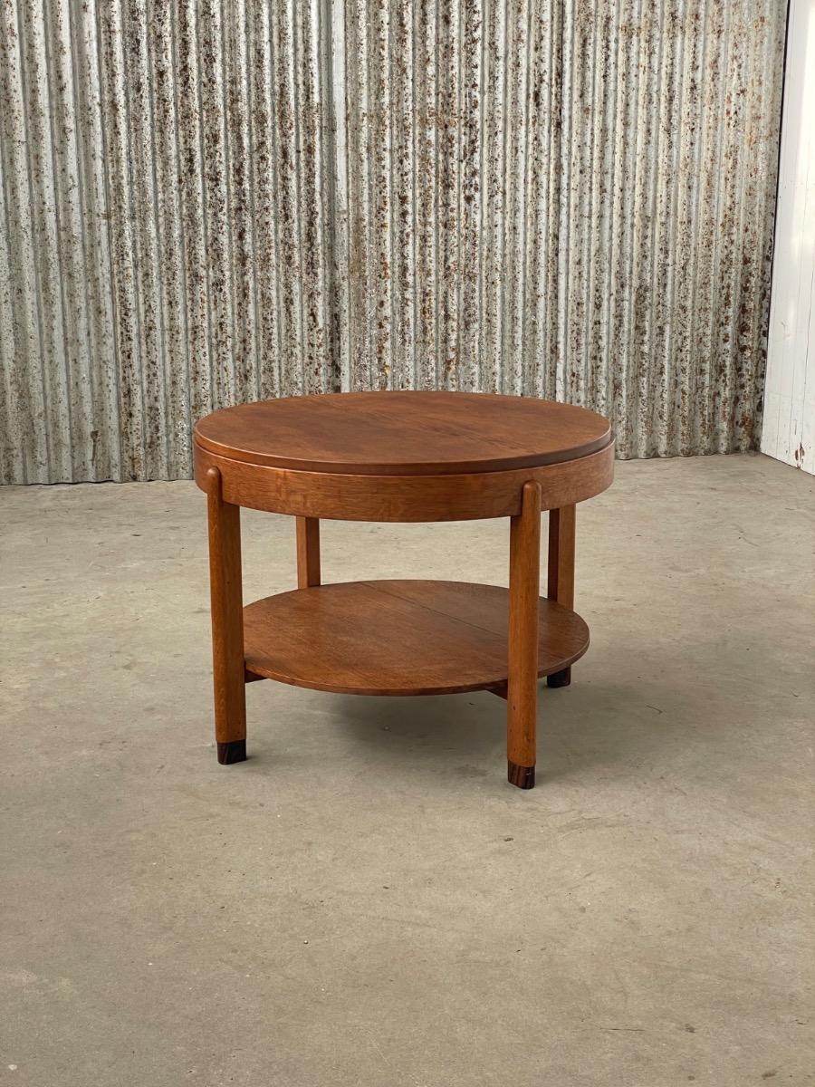 Art Deco oak sidetable round 