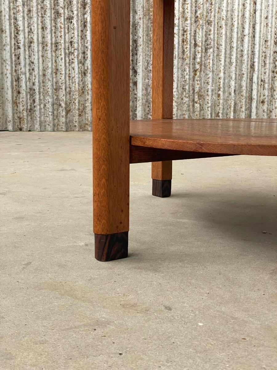 Art Deco oak sidetable round 