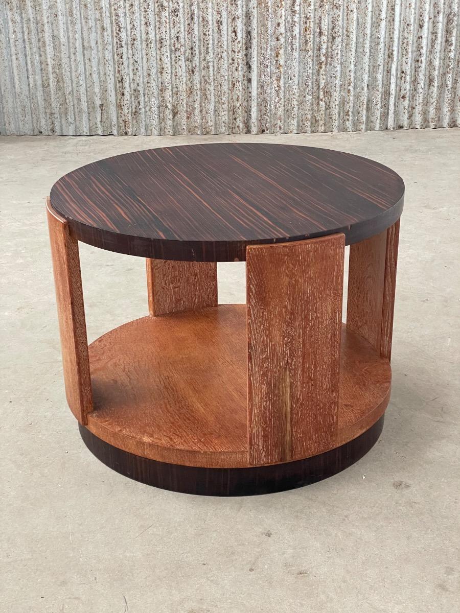 Art deco side table in wood 