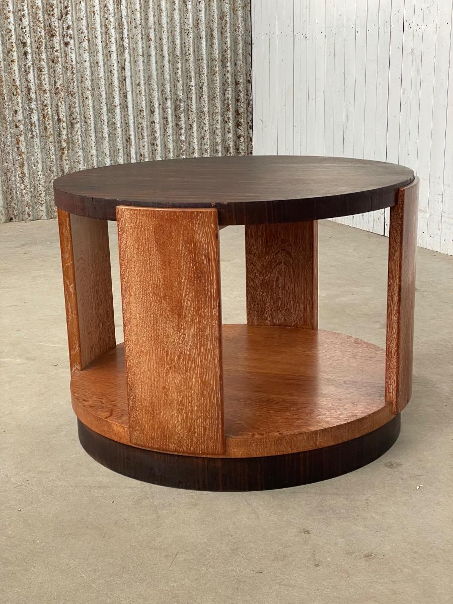 Art deco side table in wood 