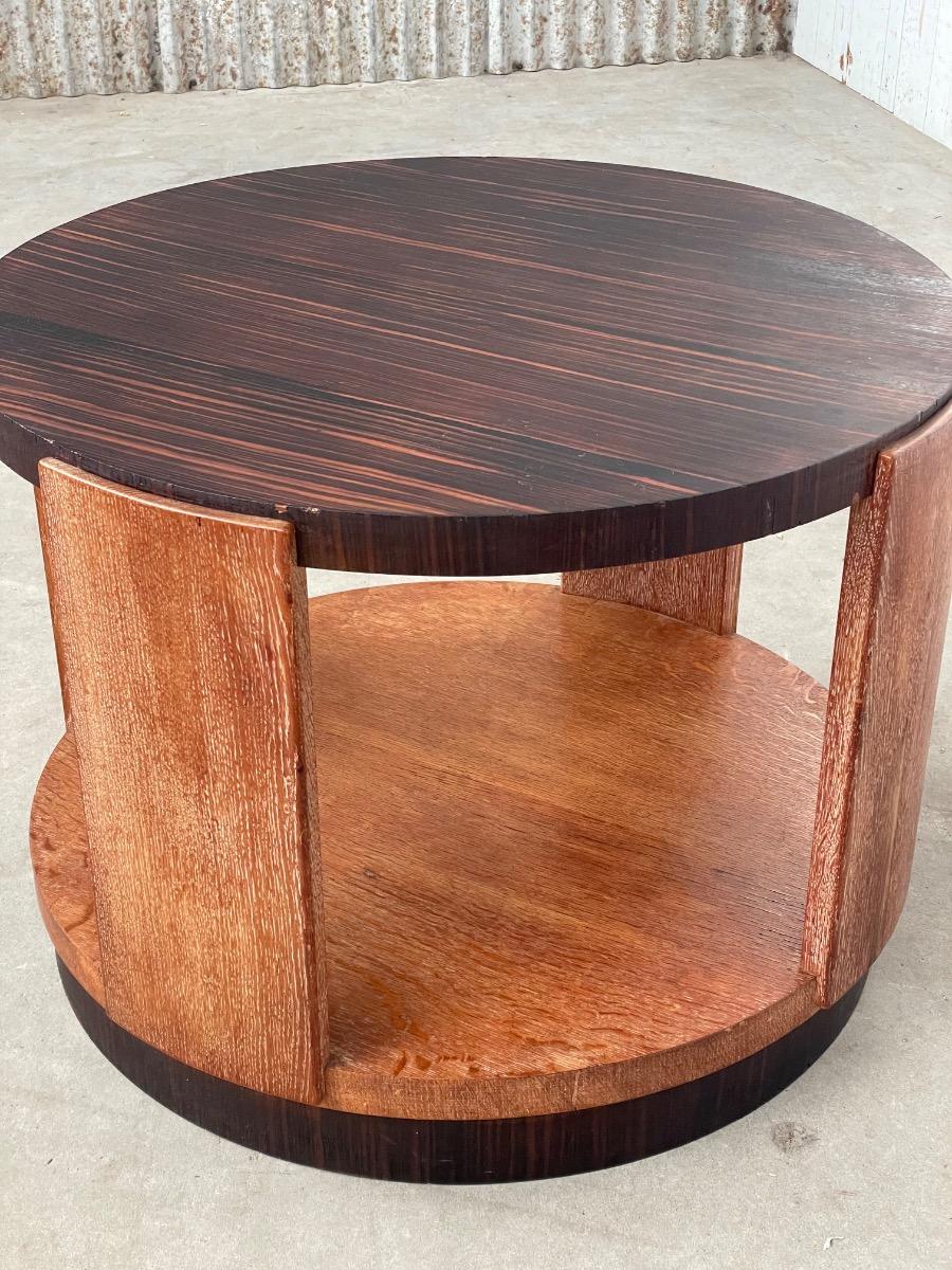 Art deco side table in wood 