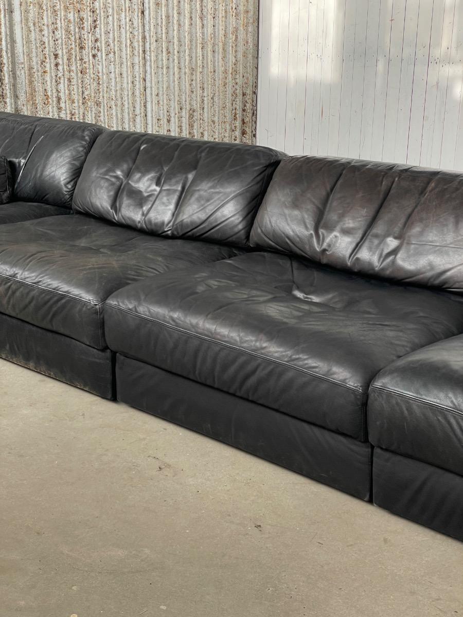 De sede DS-76 black leather sofa, Switzerland 1970s