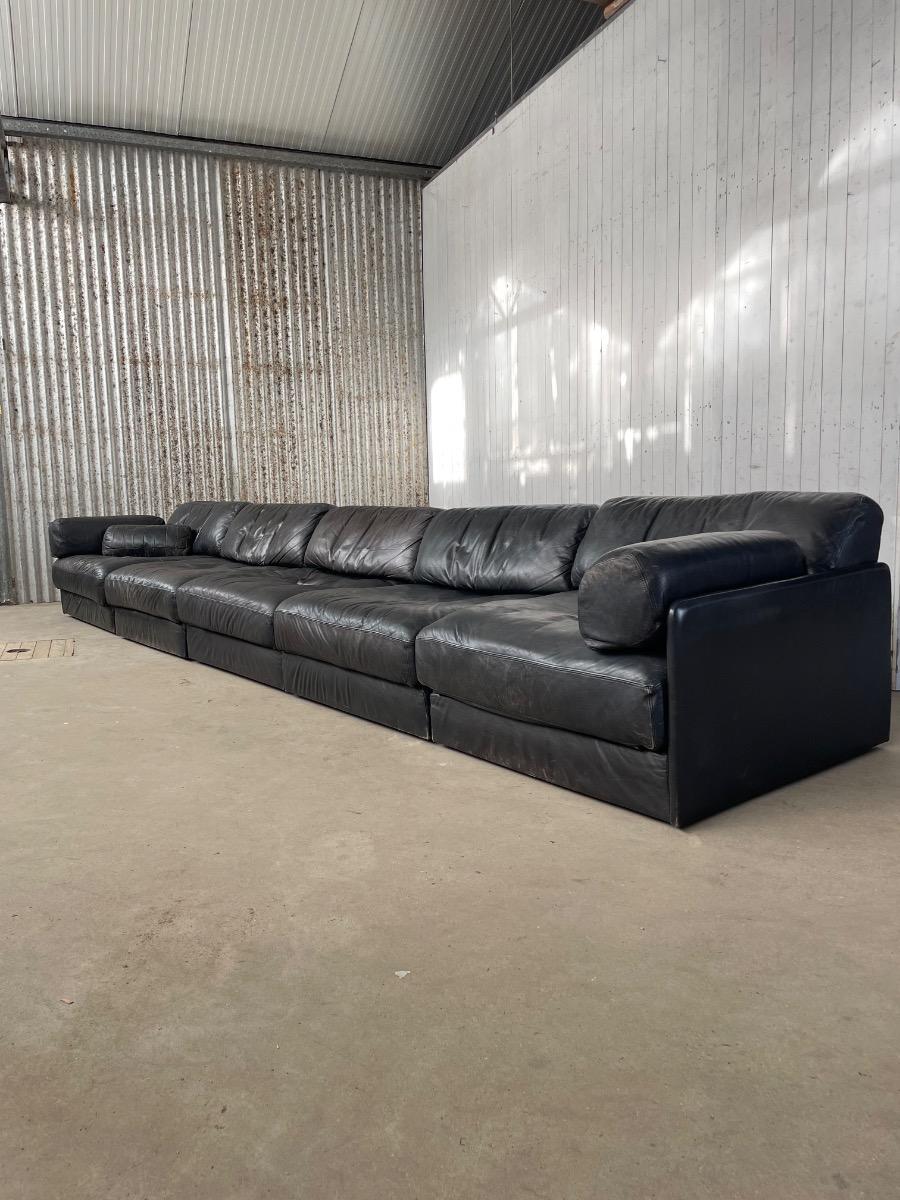 De sede DS-76 black leather sofa, Switzerland 1970s
