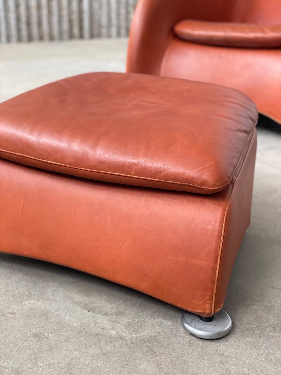 Gerard van den Berg Loge Lounge Chair for Montis with Ottoman