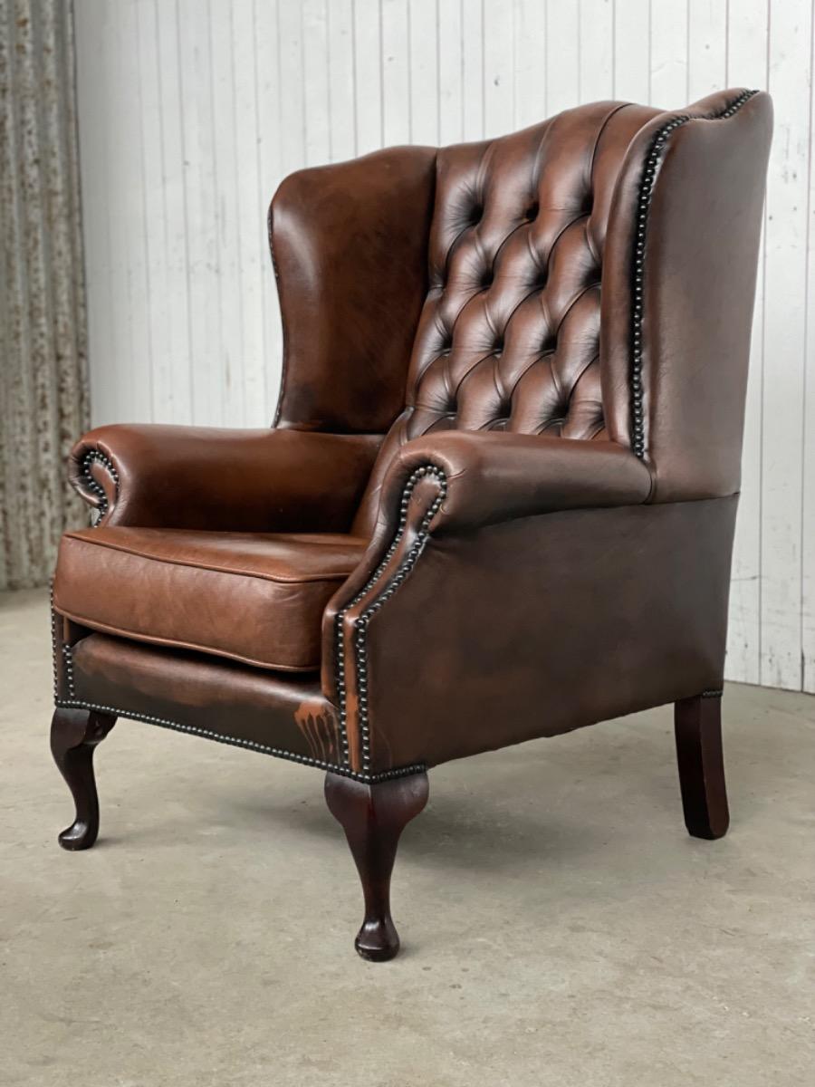 Leather club chair - brown - 1970s - chesterfield style 