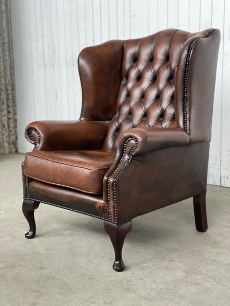 Leather club chair - brown - 1970s - chesterfield style 