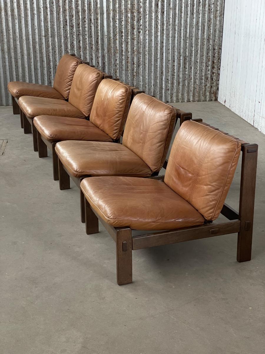 Loungechairs 5x in brown leather with oak wooden frame, 1960s