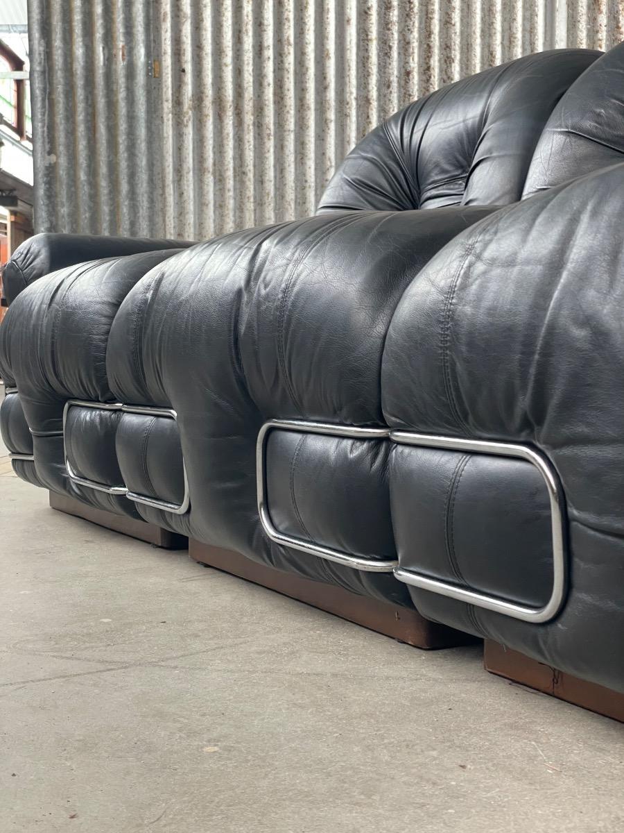 Mid century modern black leather three-seat sofa, Italy 1970s design 