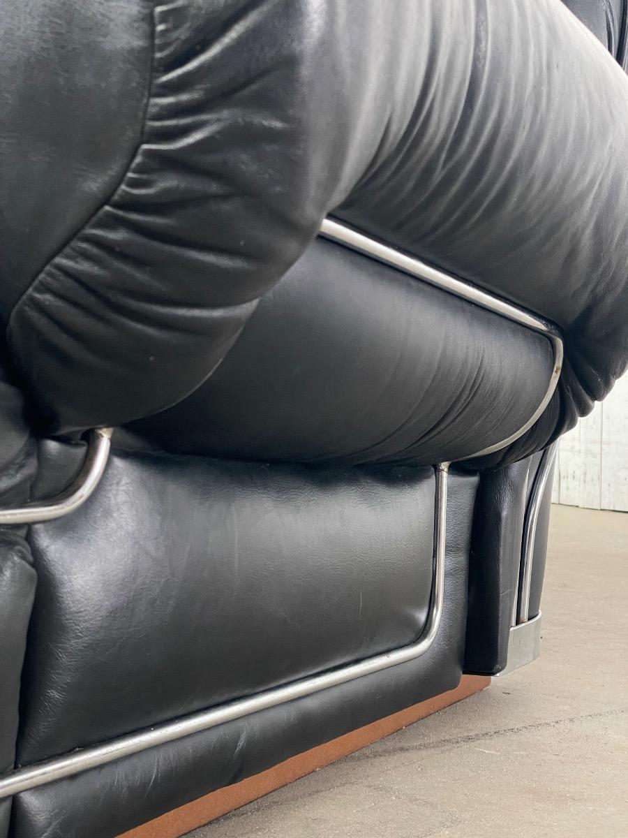 Mid century modern black leather three-seat sofa, Italy 1970s design 