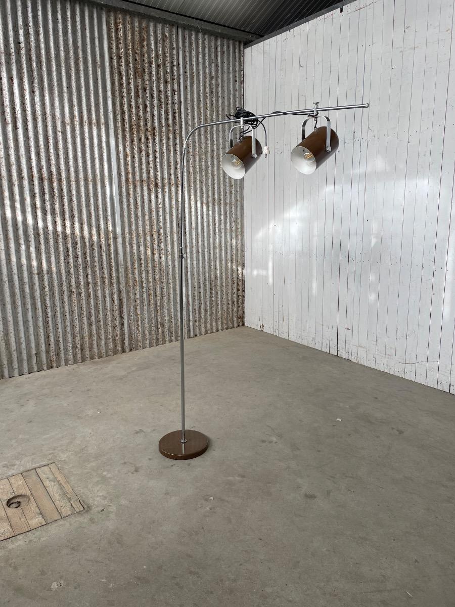 Midcentury metal floorlamp in brown 1970s