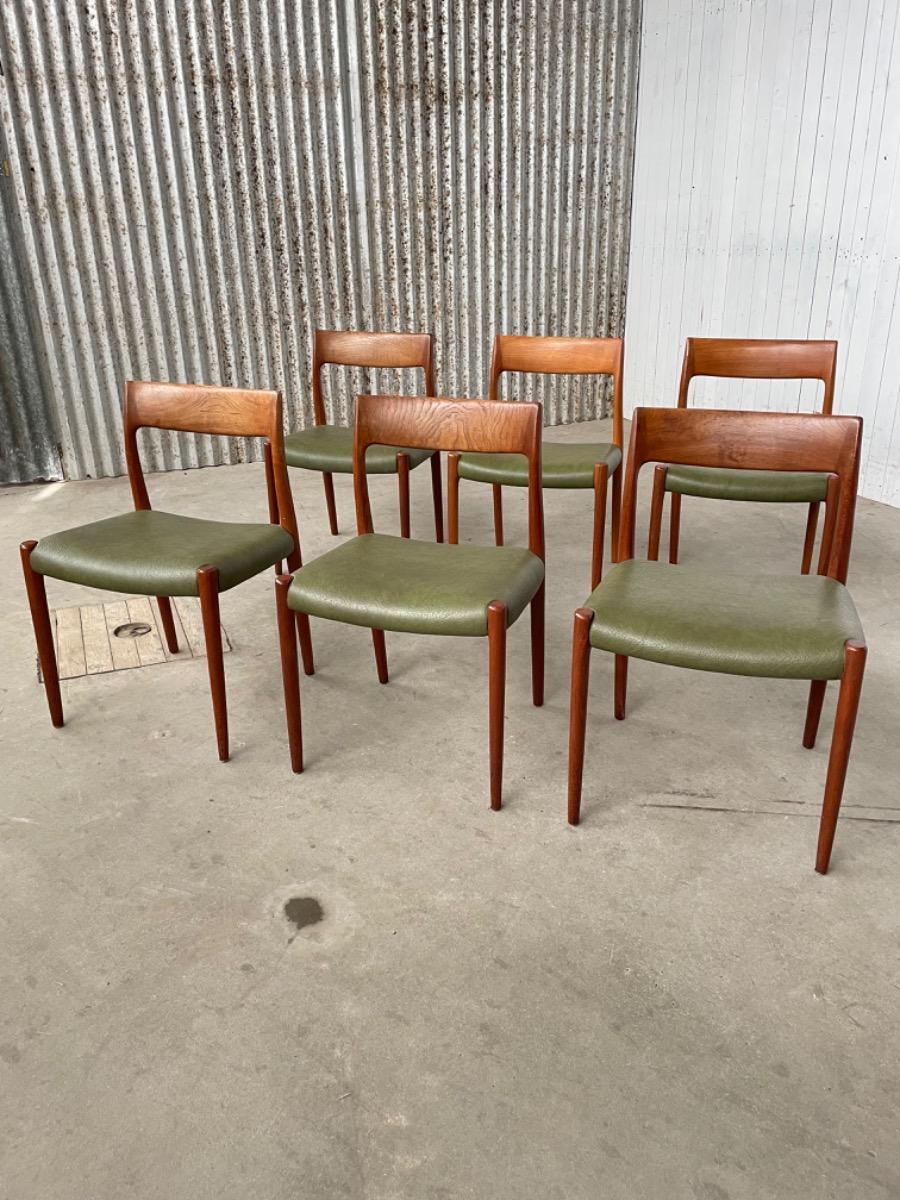 Niels Otto Møller dining chairs - Denmark 1960s - Teak and green leather