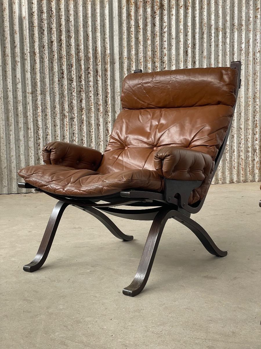 Pair Mid-Century brown Siesta Lounge Chairs by Ingmar Relling for Westnofa, Norway 1960