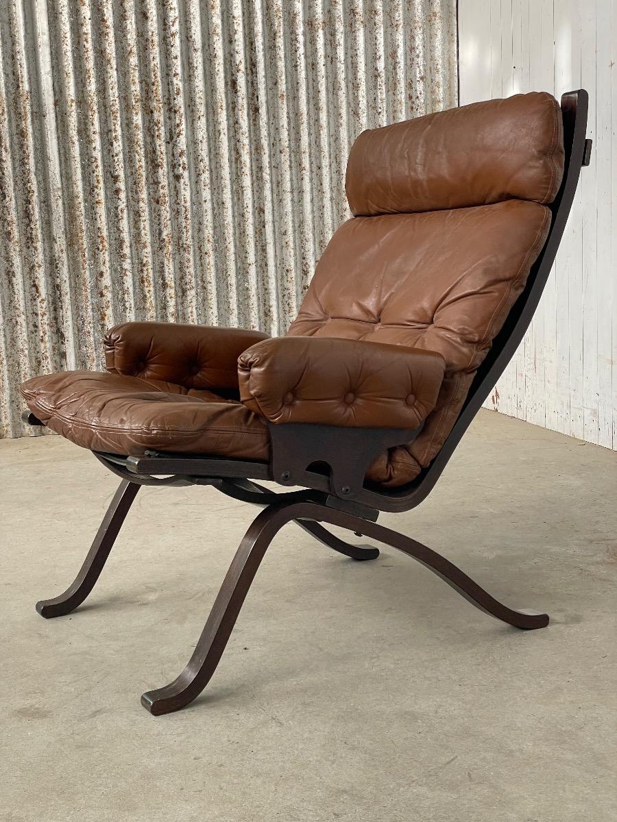 Pair Mid-Century brown Siesta Lounge Chairs by Ingmar Relling for Westnofa, Norway 1960