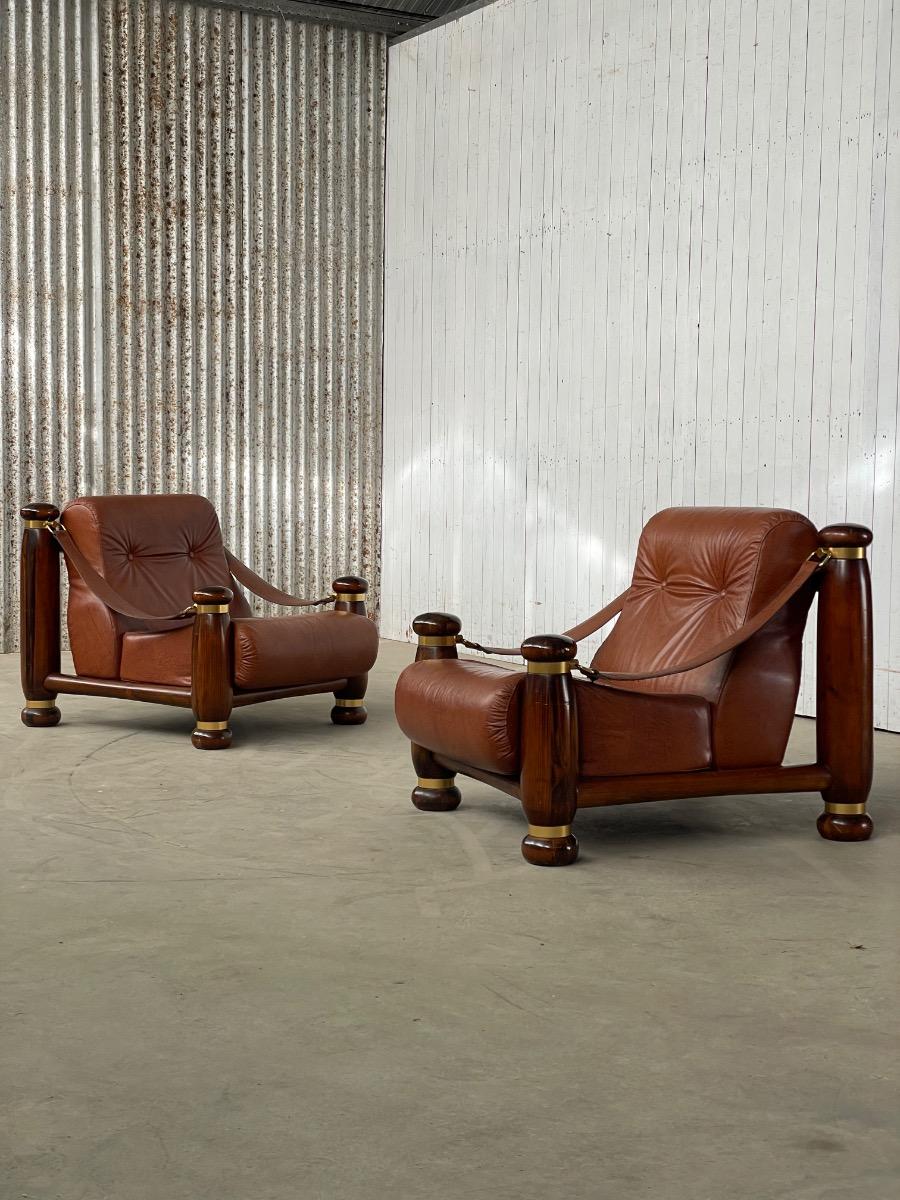 Pair midcentury modern walnut, brass and brown leather armchairs, Italy 1960s 