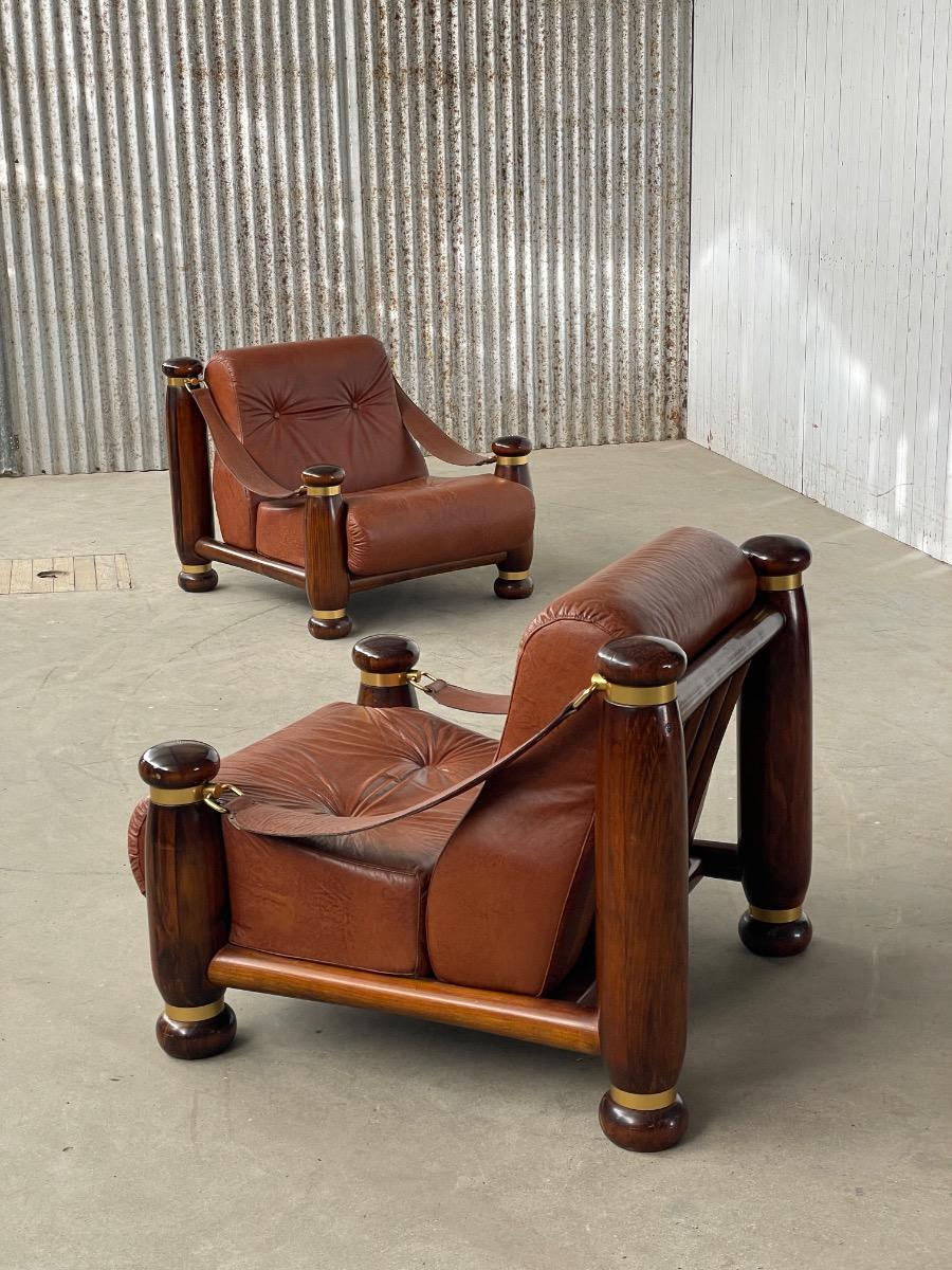 Pair midcentury modern walnut, brass and brown leather armchairs, Italy 1960s 