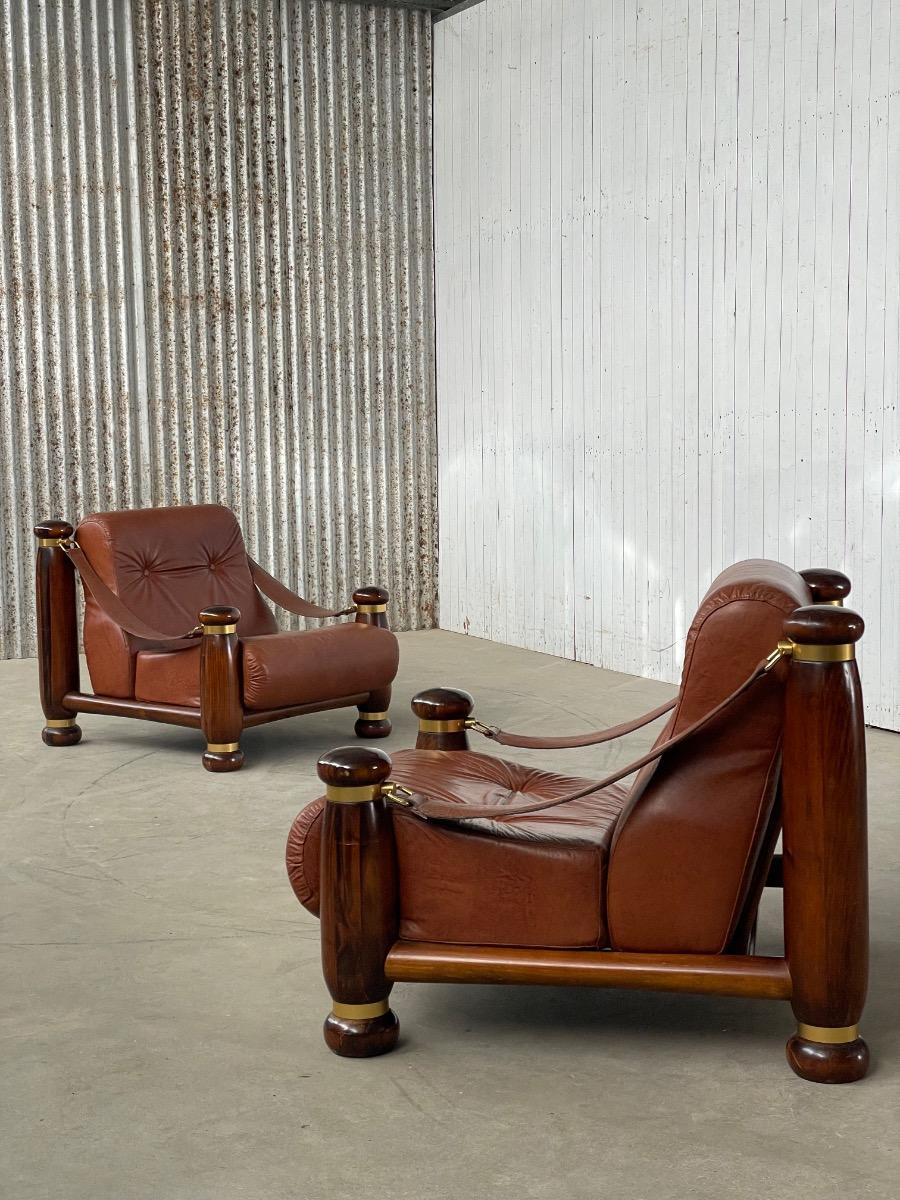 Pair midcentury modern walnut, brass and brown leather armchairs, Italy 1960s 