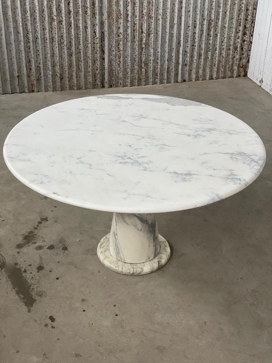 Round Carrara Marble Dining Table, Italy 1970s