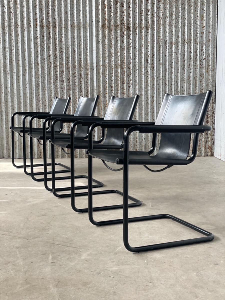 Set black leather Dining Chairs Vintage by Linea Veam, Italy 1980s