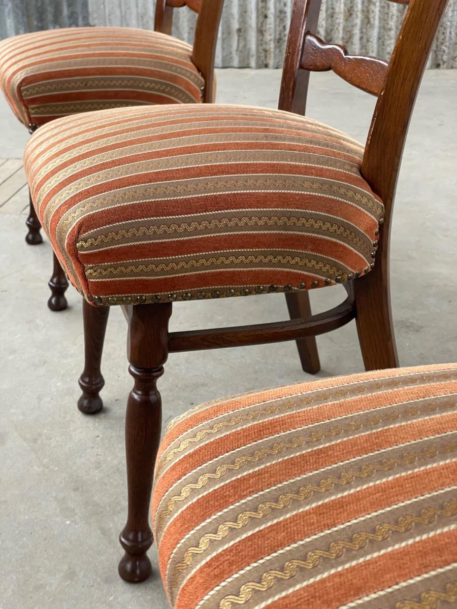 Set of 3 oak rustic ladderback dining chairs