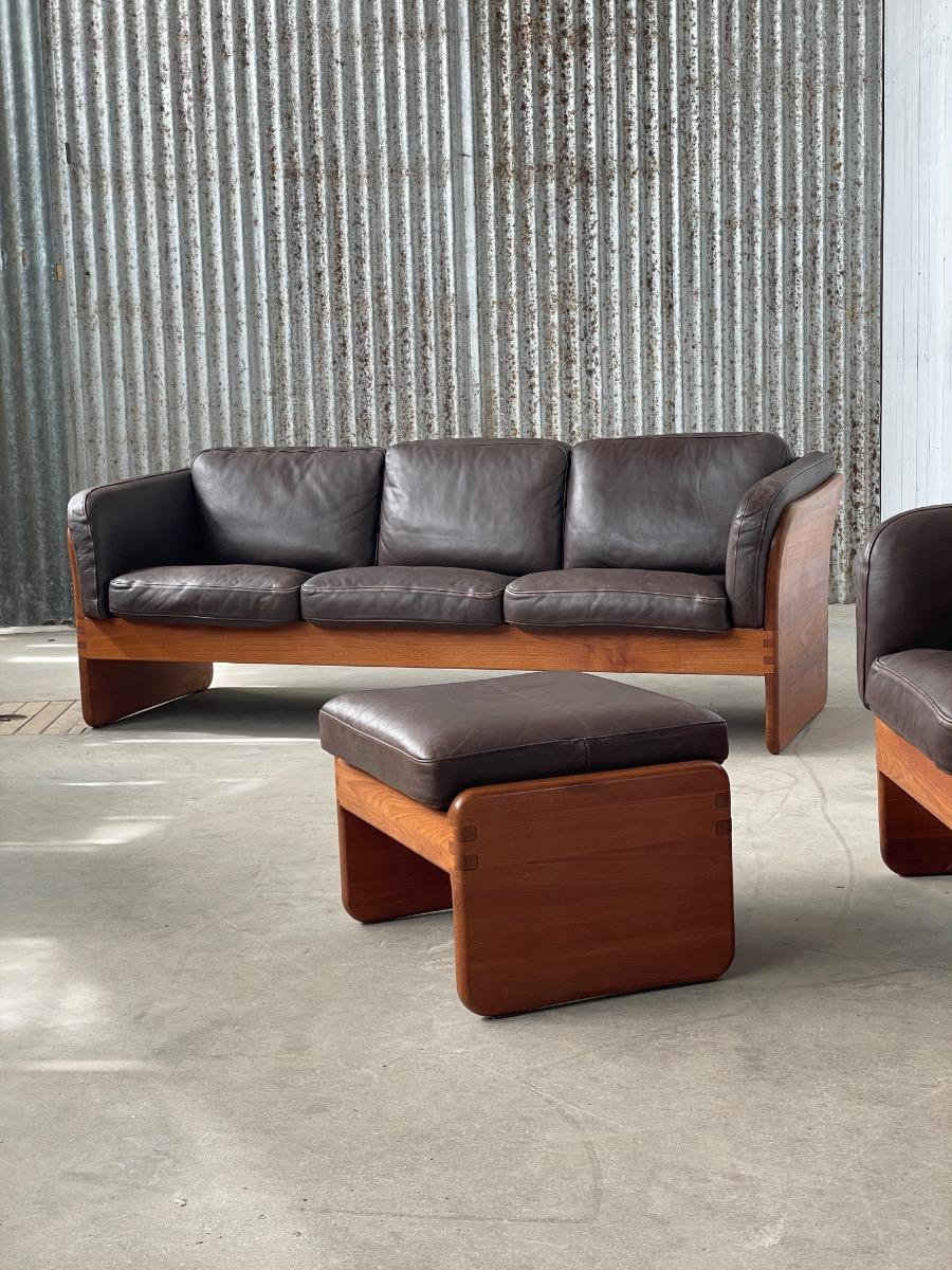 Vintage 3-Seater Leather and Teak Sofa by Mikael Laursen – 1960s