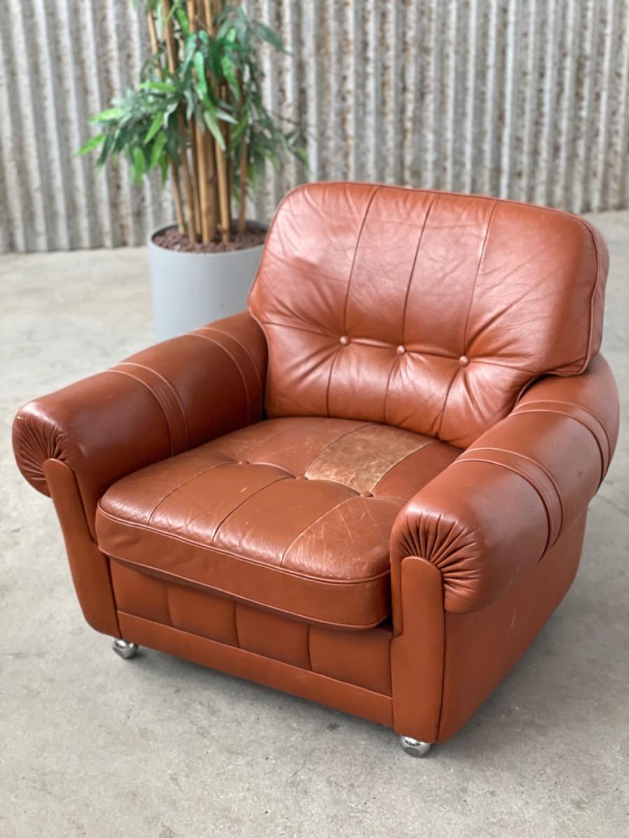 Vintage Armchair on wheels - Brown leather - 1970s - design 