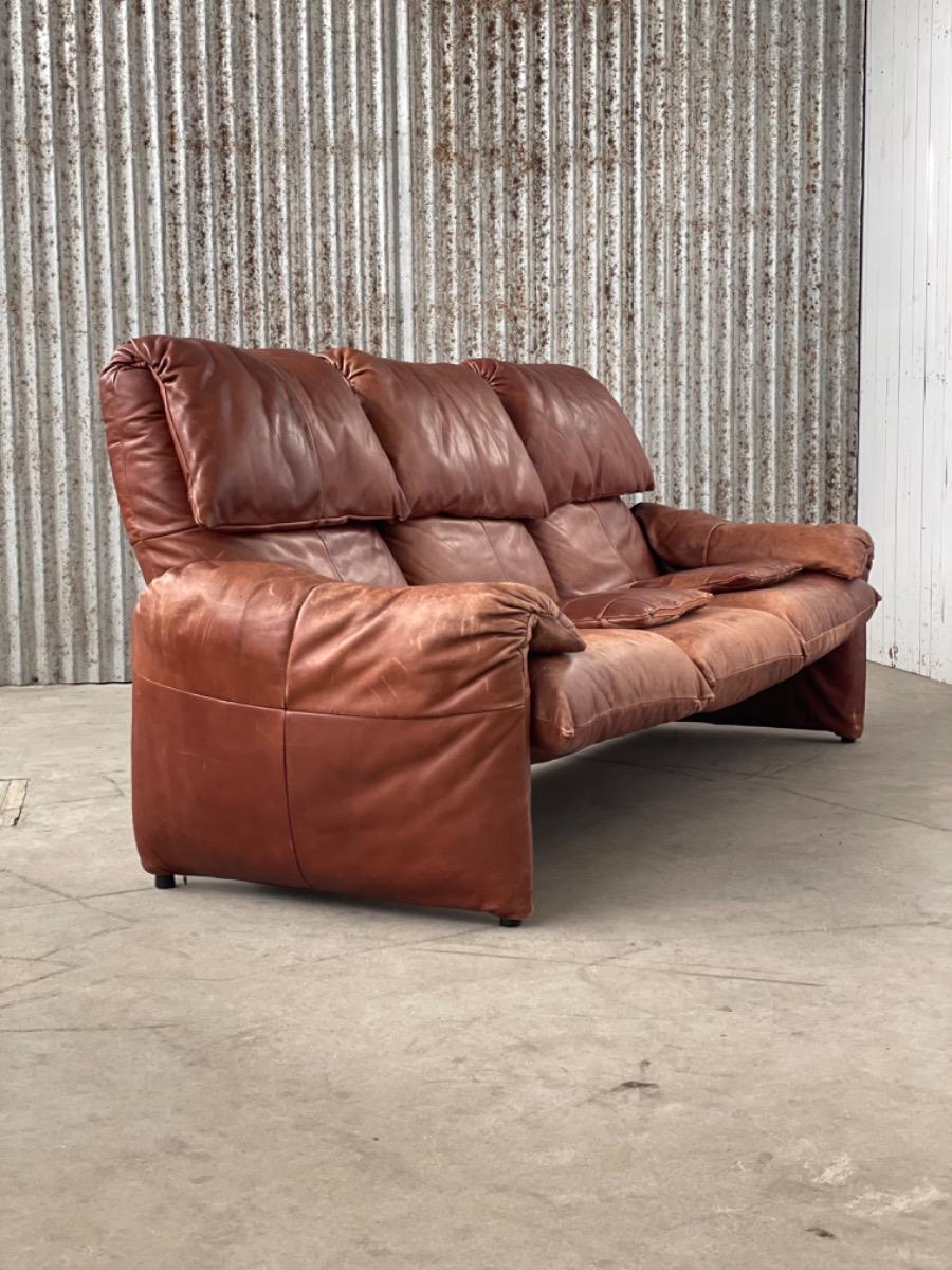 Vintage brown leather sofa/daybed, 1970 design