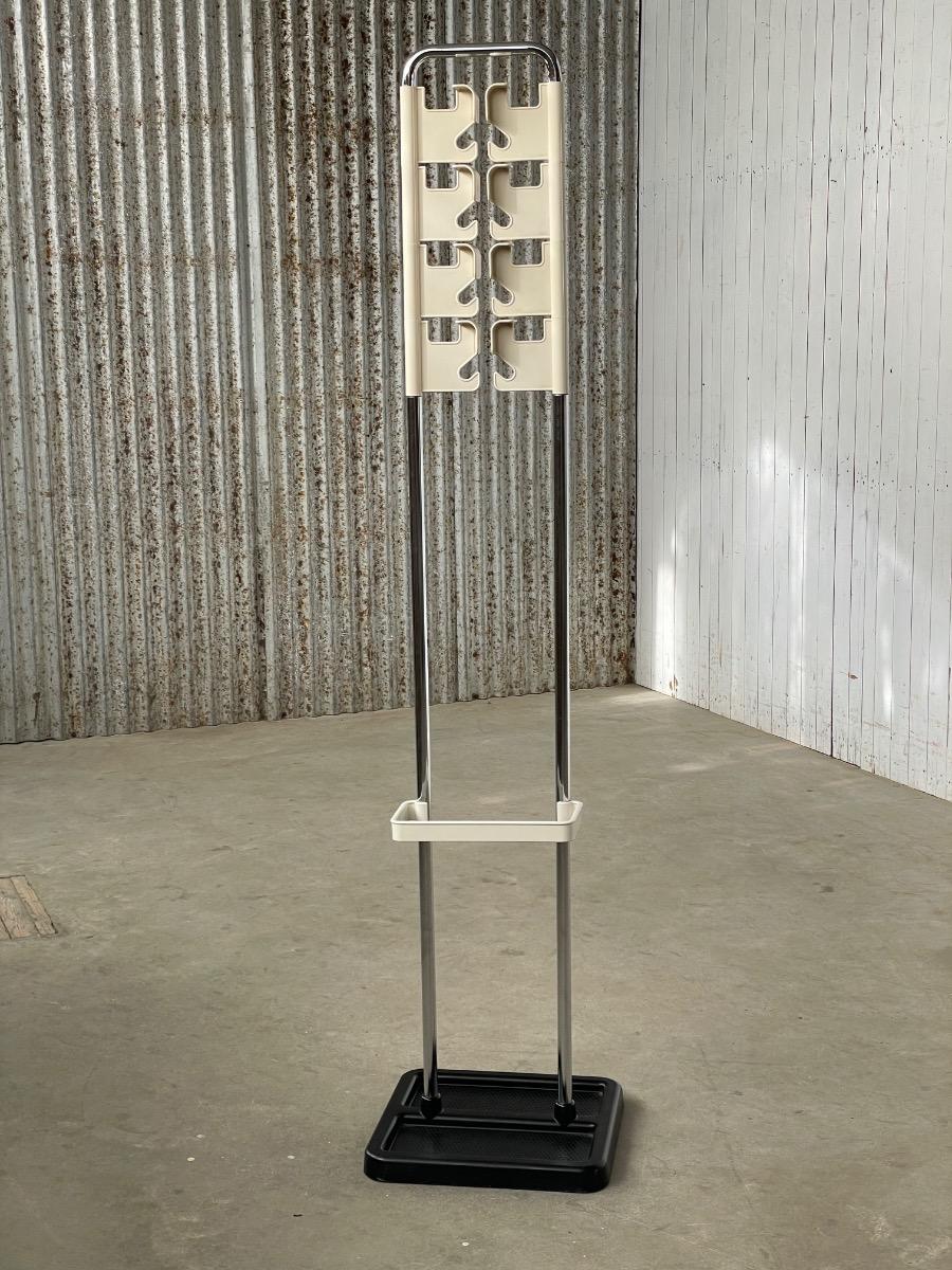 Vintage clothing rack by Jean-Pierre Vitrac for Manade, France 1970s