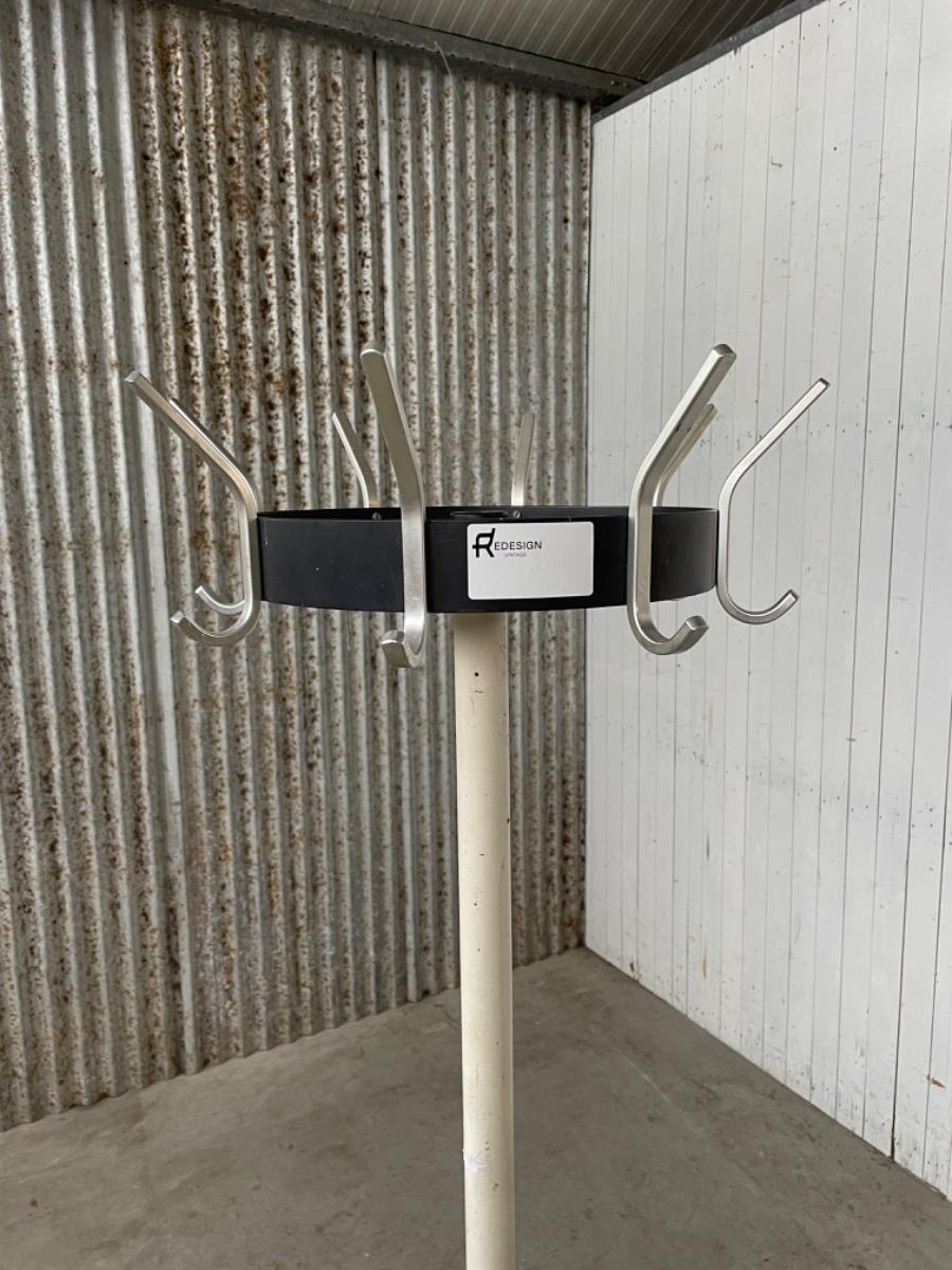 Vintage clothing rack - iron - design 