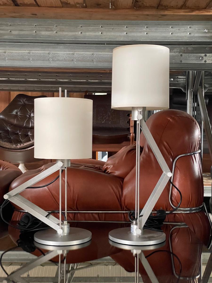 Vintage design pair table lamps