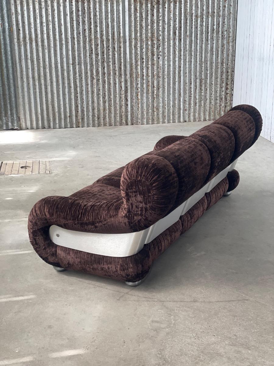 Vintage Italian Sofa – Brown Ribbed Velvet – 1970s