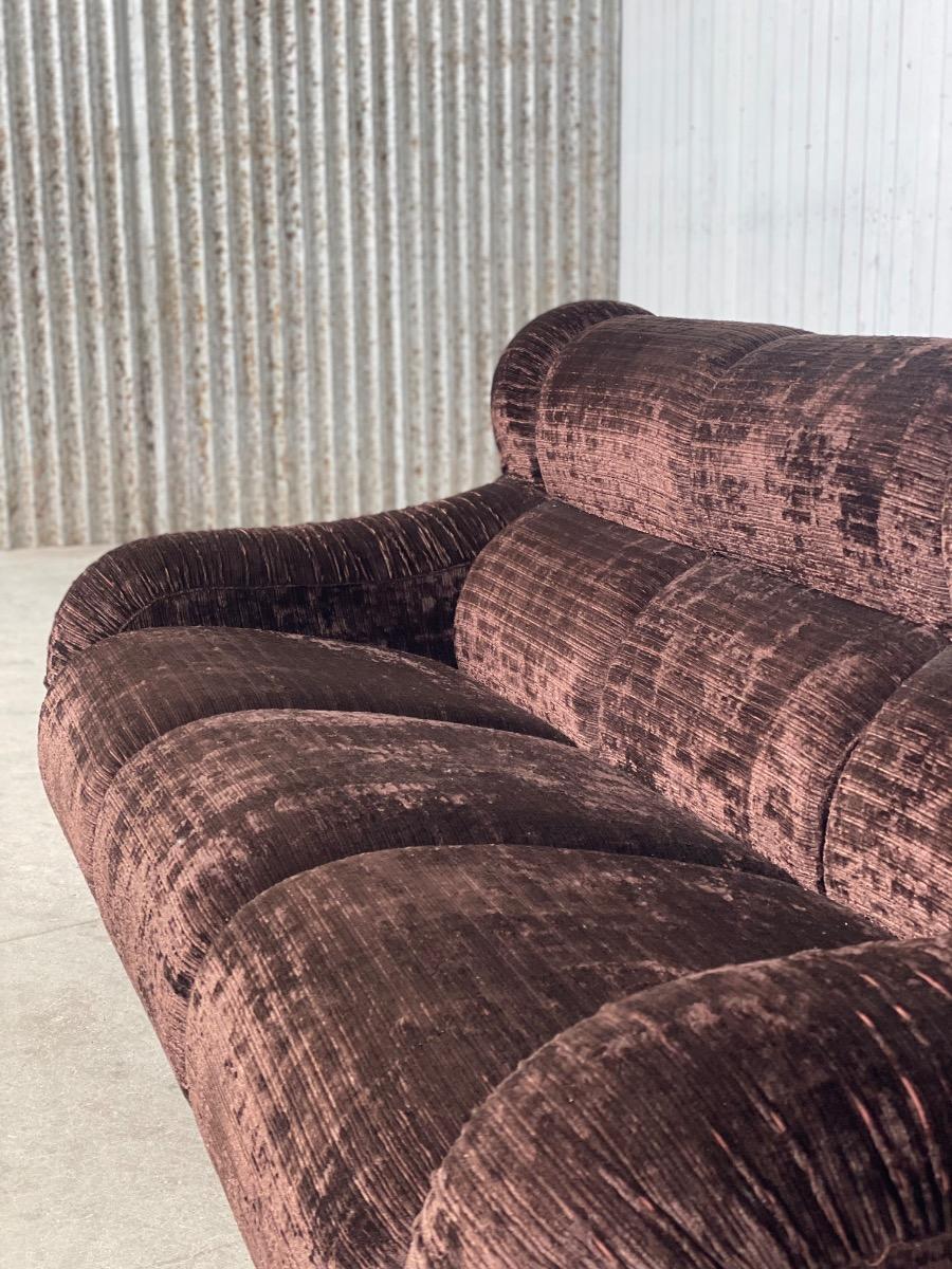 Vintage Italian Sofa – Brown Ribbed Velvet – 1970s