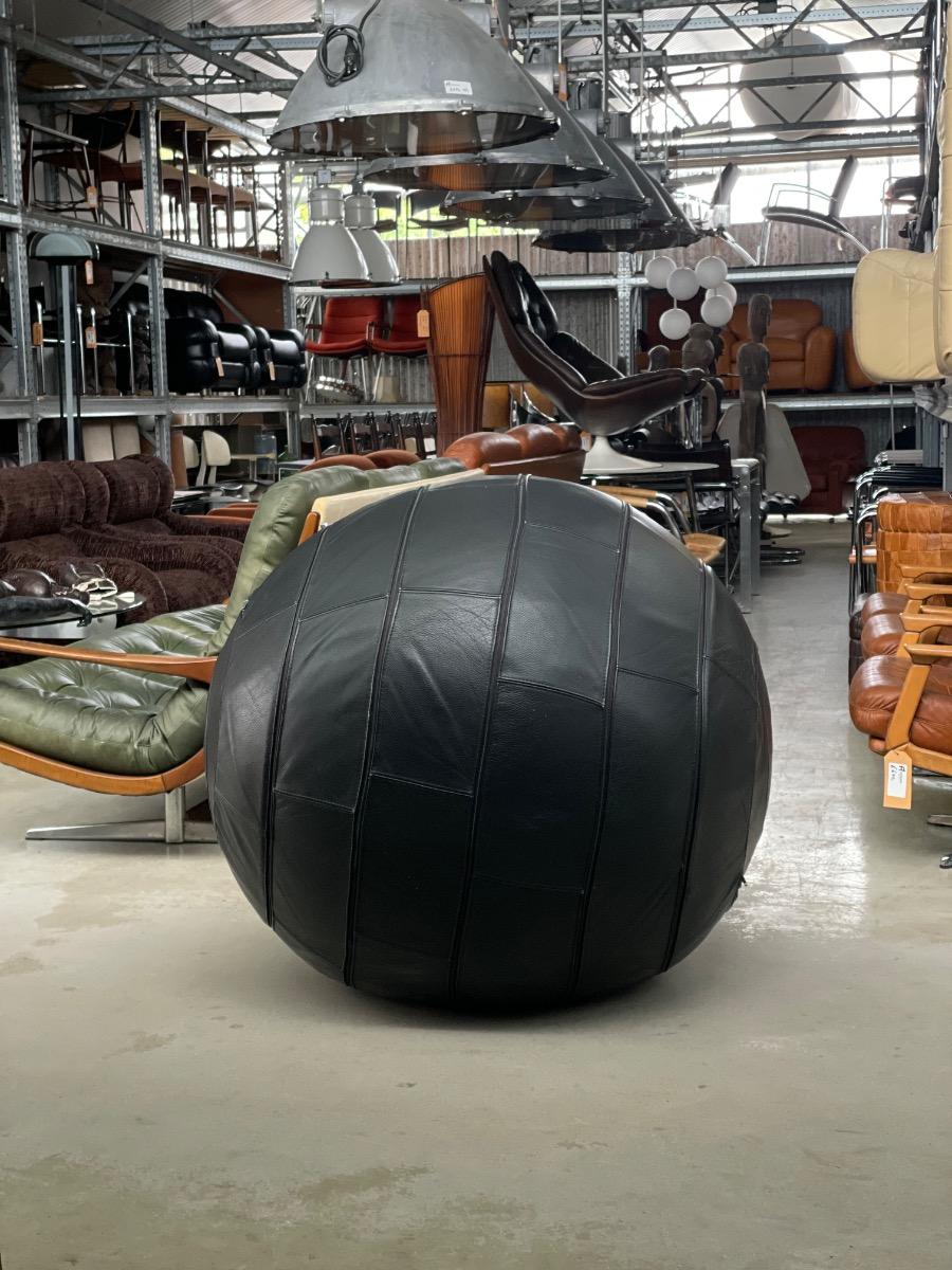 Vintage Leolux Patchwork Ball Chair – Black Leather – 1970s/1980s