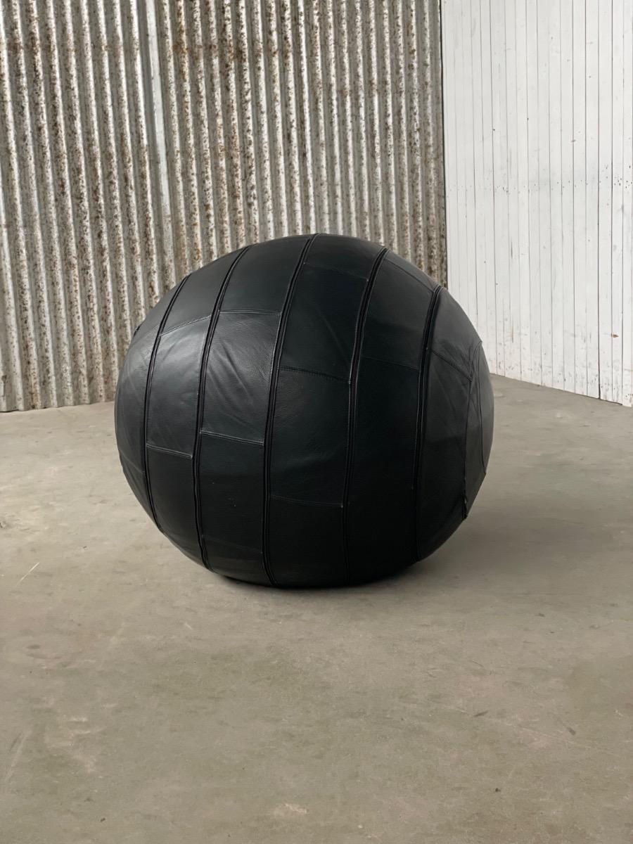 Vintage rare black leather patchwork Leolux Ball Chair