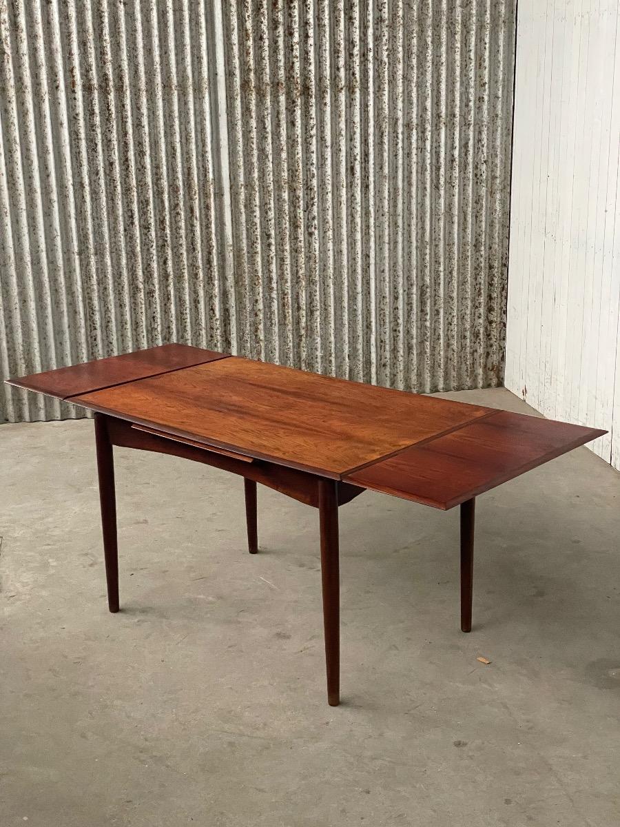 Vintage rosewood extendable table from 1960s