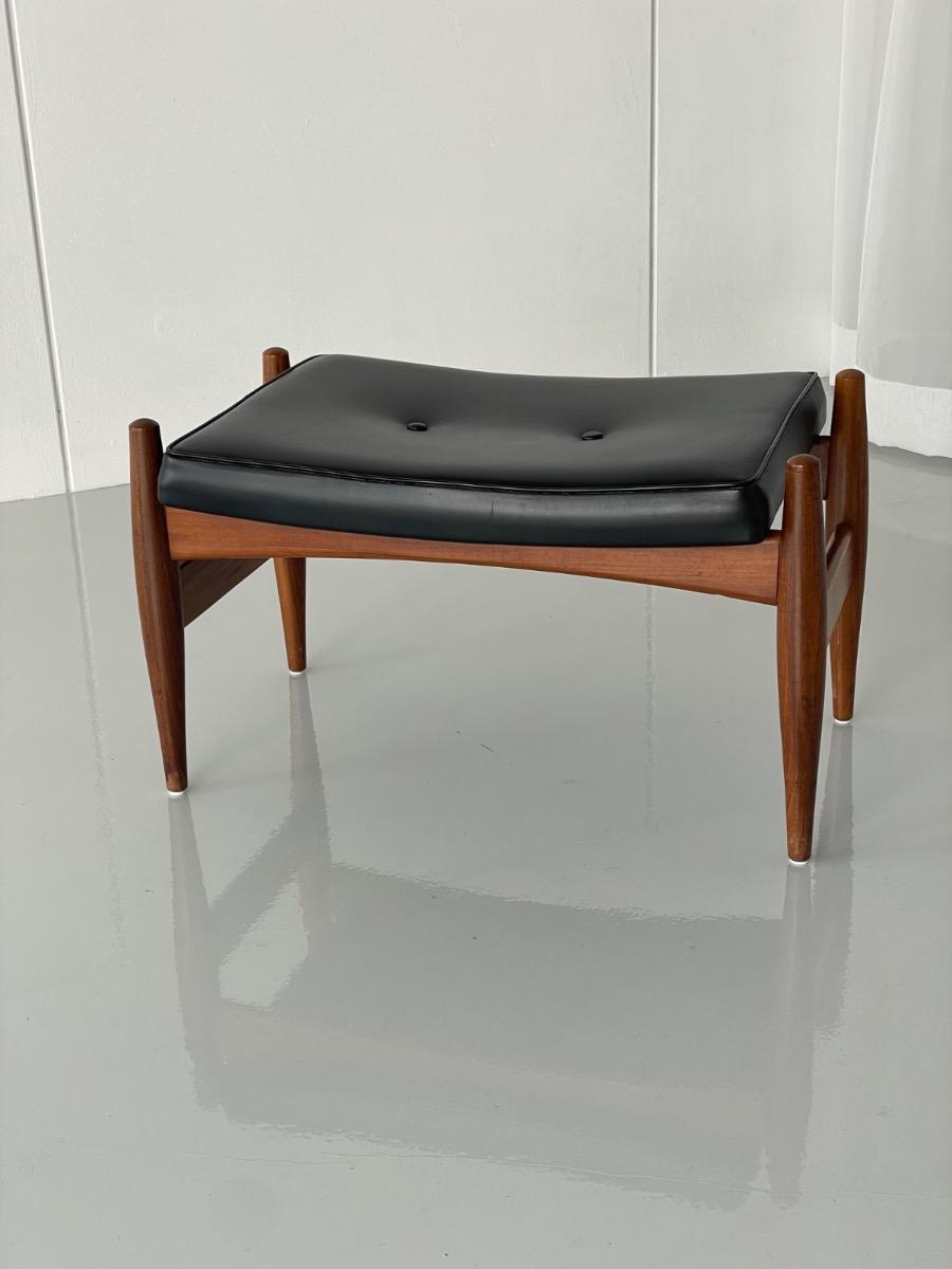 Vintage Spøttrup teakwood and black leather stool, 1960s