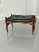 Vintage Spøttrup teakwood and black leather stool, 1960s