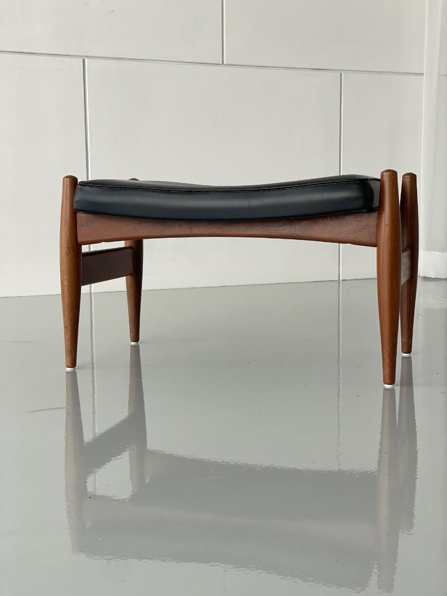 Vintage Spøttrup teakwood and black leather stool, 1960s