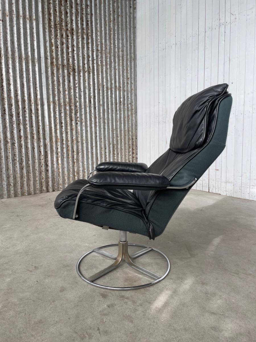 Vintage swivel armchair black leather, 1980s