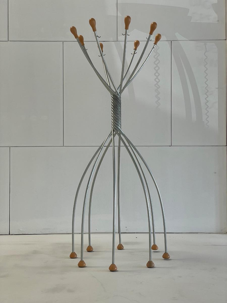 Zanotta ‘Octopus’ coat hanger by Jonathan de Pas, Paolo Lomazzi & Donato D’Urbino 1991